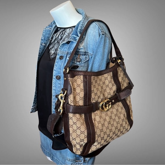 A295 - ๐ฏ% authentic Gucci shoulder bag - Picture 3 of 16